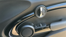 MINI Hatchback 1.5 Cooper Exclusive 3dr Auto Petrol Hatchback